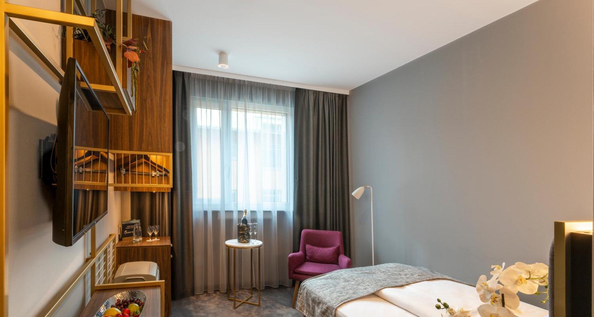 Plaza Premium Muenchen Hotel Exterior photo
