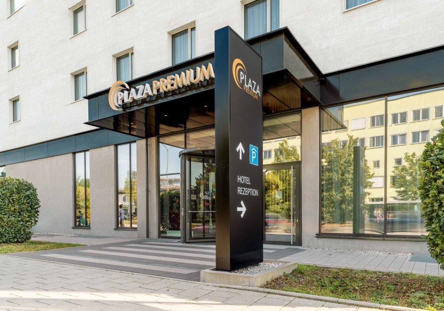 Plaza Premium Muenchen Hotel Exterior photo