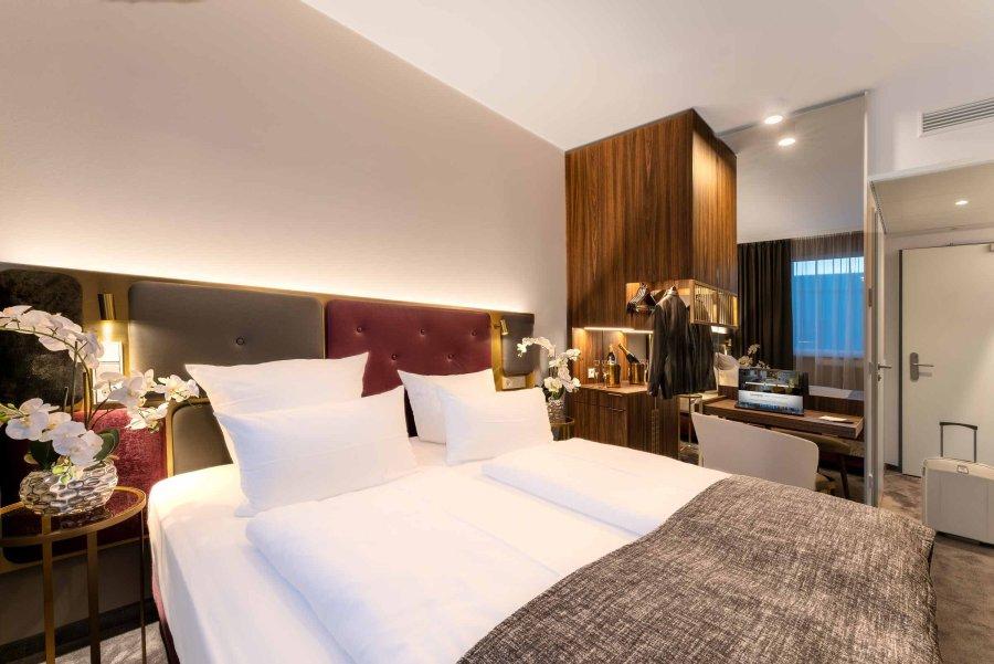 Plaza Premium Muenchen Hotel Exterior photo