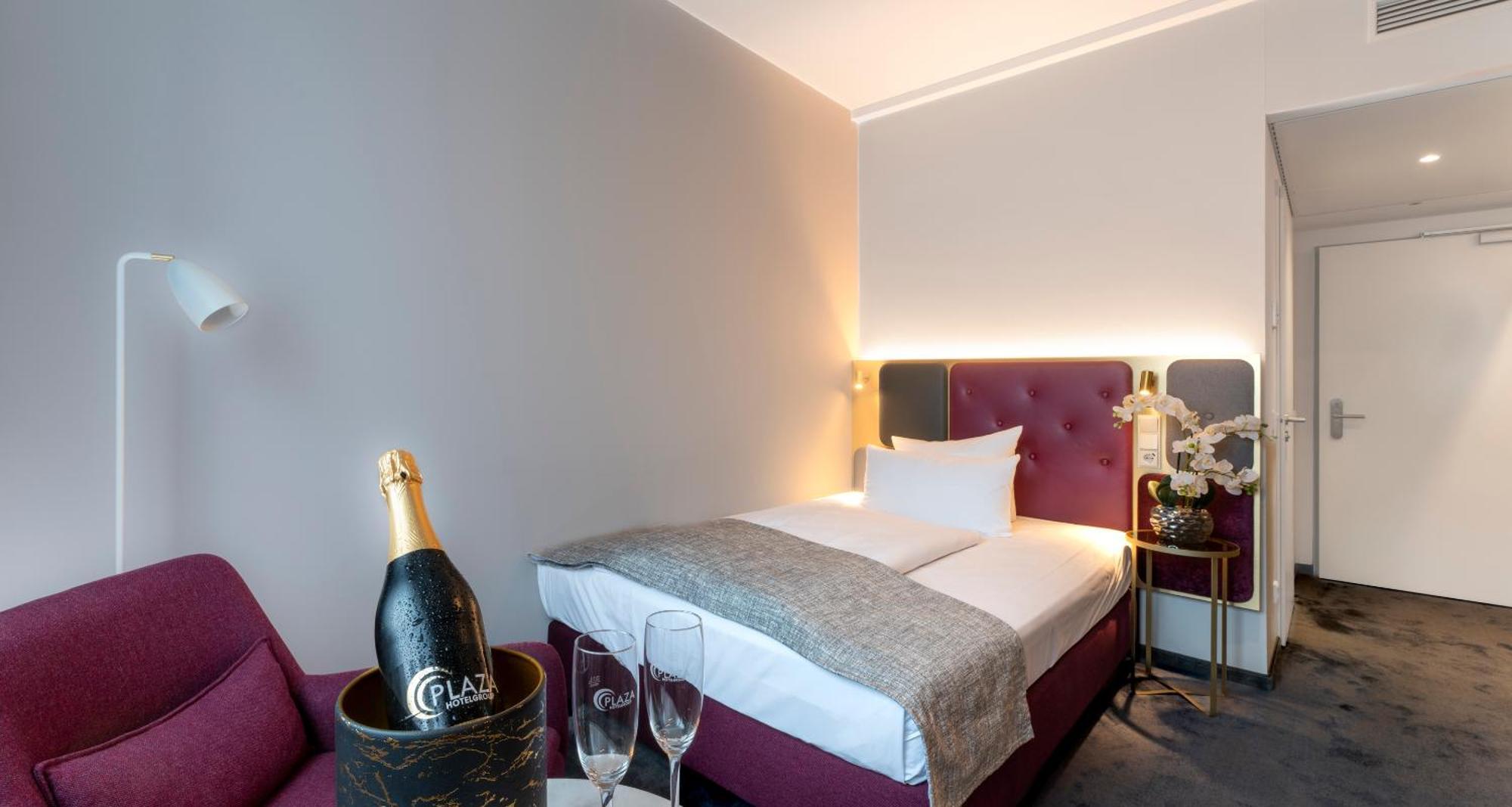 Plaza Premium Muenchen Hotel Exterior photo